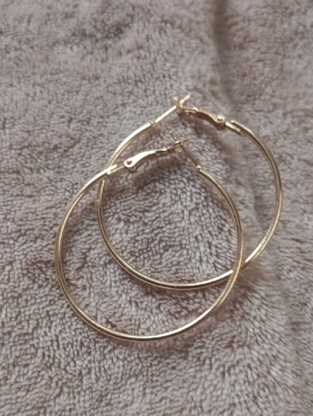 Classic Gold  Tone Hoop Earrings - Women's Jewelry